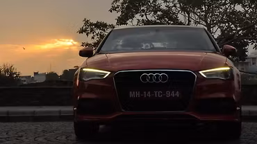AUDI  | A3  | 2-OVINEN AVOAUTO  | 2014-2020 SAD. TUULILASI